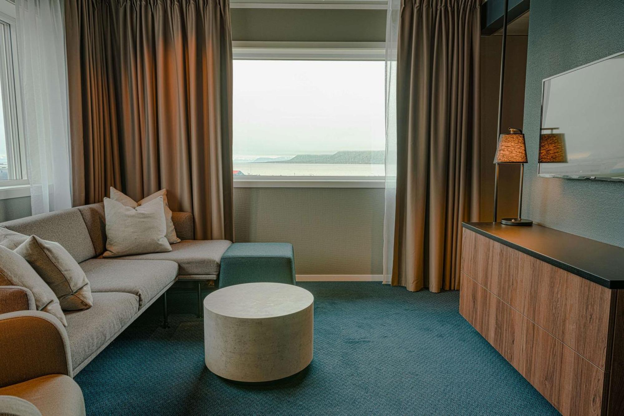 Radisson Blu Polar Hotel, Spitsbergen Longyearbyen Exterior photo