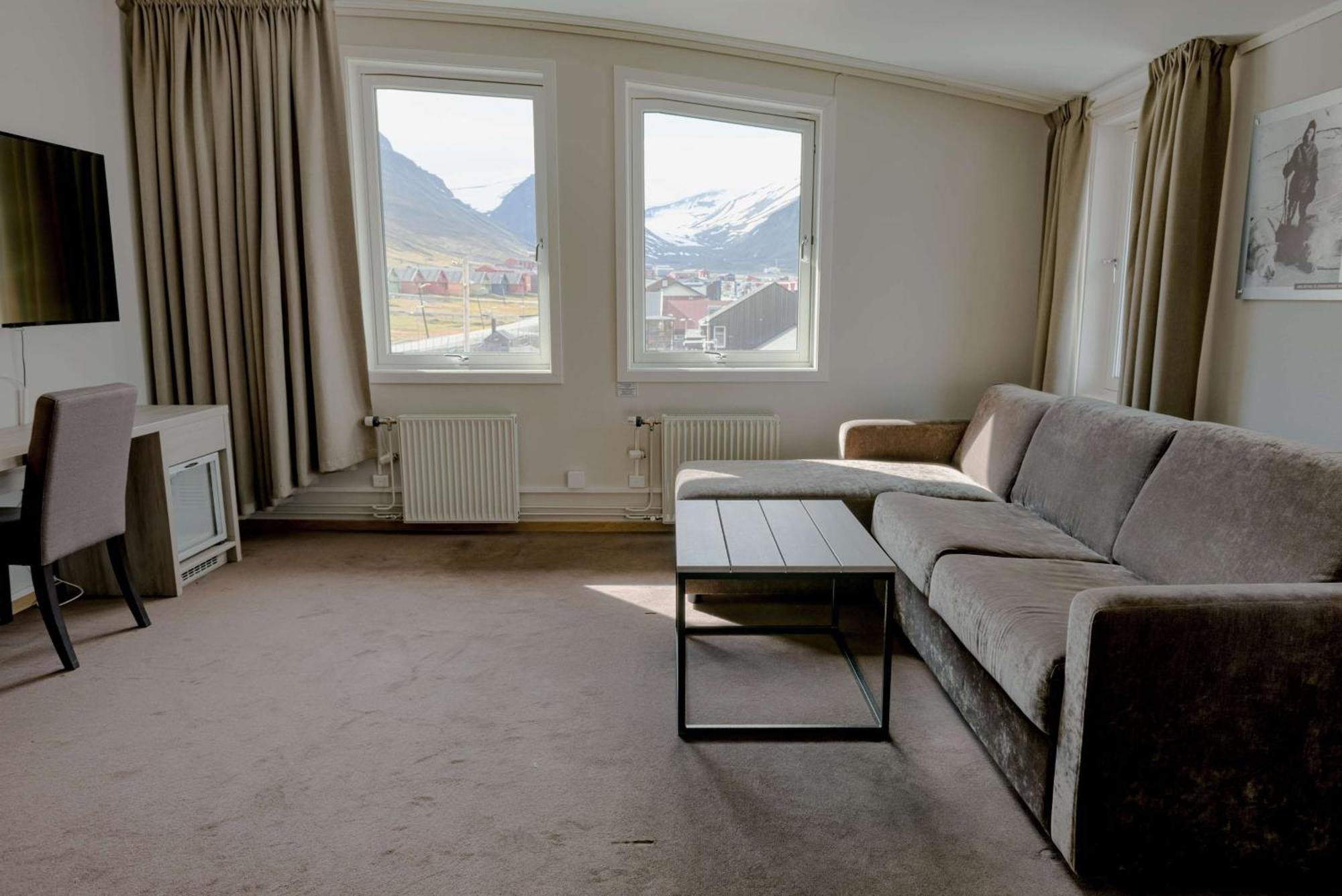 Radisson Blu Polar Hotel, Spitsbergen Longyearbyen Exterior photo
